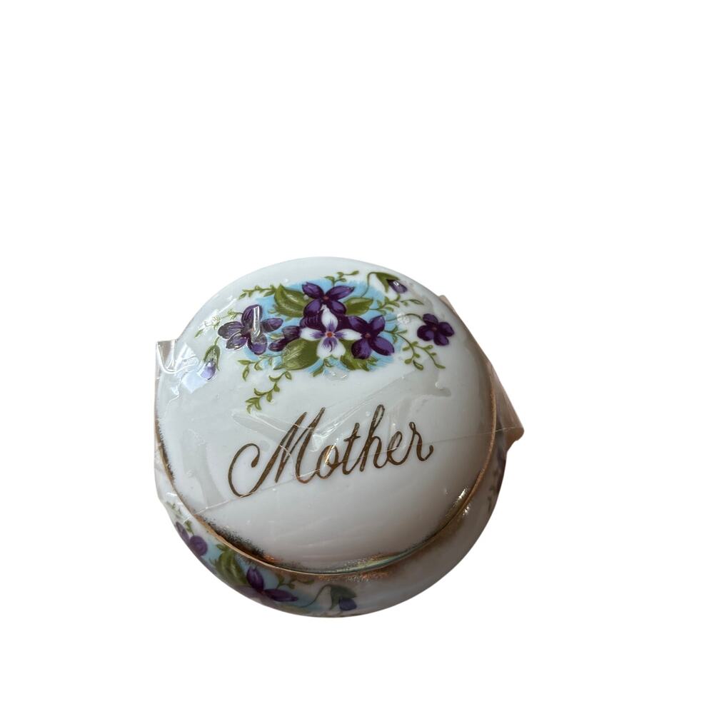 Vintage mother trinket box